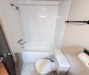 1 Bedroom Condo In Mount Pleasant – Prime Location. Heat & Water In... - Photo 6