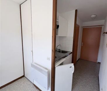 Location appartement 1 pièce - 18m² à Saint-etienne (42100) - Photo 3