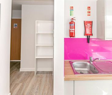 Studio to rent - Photo 5