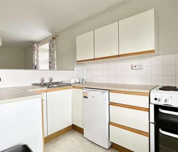 Mount Wise, Newquay, TR7 - Photo 2