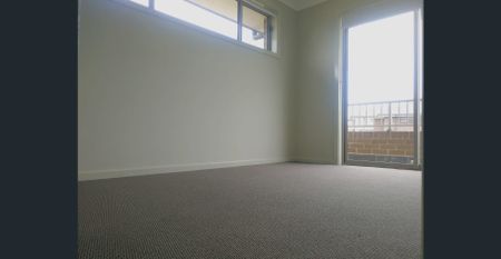 Modern 5-Bedroom Family Home in Bardia - Photo 3