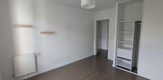 location Appartement T3 DE 64m² À ANDRESY - Photo 2