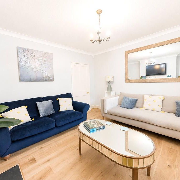 4 bedroom house to rent - Photo 1