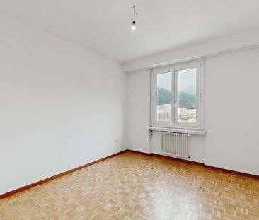 Spazioso con balcone e splendida vista sui castelli - Foto 3