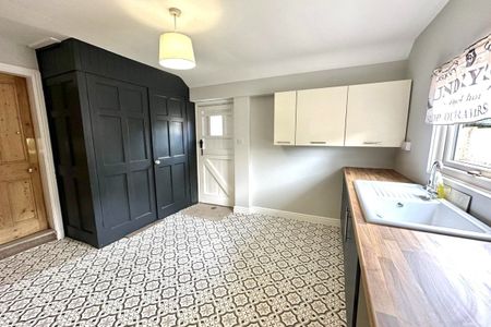 Low Street - Photo 5