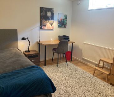 Aveskärsgatan, Västra Frölunda - Photo 2