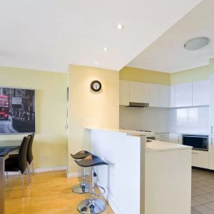 MGM MARTIN - AIR CONDITIONED TWO BEDROOM APARTMENT - Photo 3