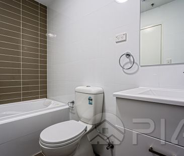 Unrivalled Location, Superior Modern 2 bedrooms!!! - Photo 2