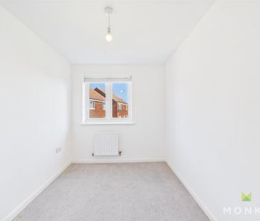 5 bedroom detached house to rent - Photo 2