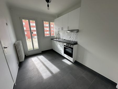 Location Appartement 4 pièces 90m² STRASBOURG 67000 - Photo 4