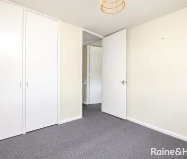 Townhouse - West Bathurst - Available Now!!! - Photo 5