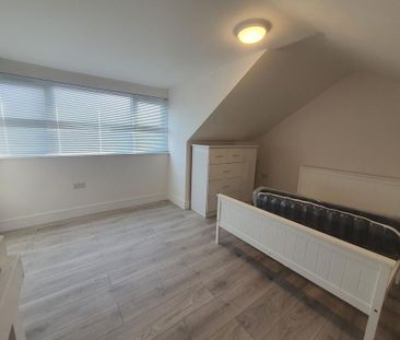 1 bedroom in a house share to rent - Photo 5