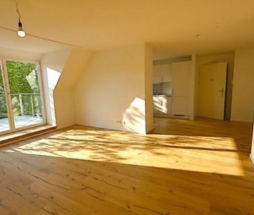 Offen gestaltete DG-Wohnung mit herrlichem Ausblick und Einbauküche! - Foto 5