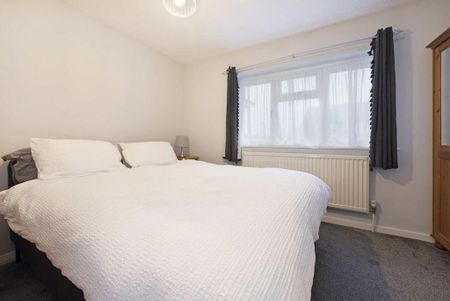 3 bedroom house to rent - Photo 3