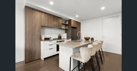 Luxury Living - Photo 5