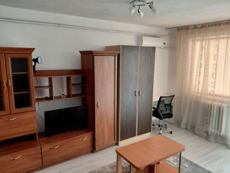 Garsonieră Tătărași, mobilată și utilată, aer condiționat - Fotografie 4