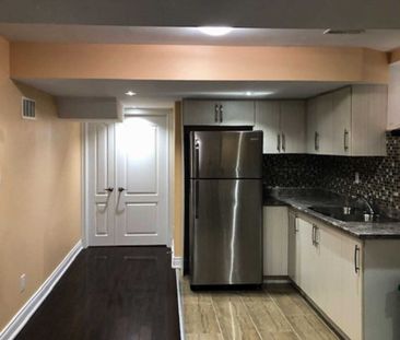 For Lease - 10 Bloom Drive, Brampton, Ontario - Photo 6