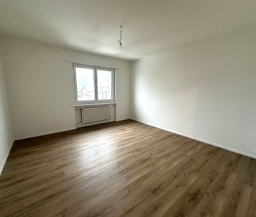 Bévilard, beautiful renovated apartment 4.5 pcs with balcony - Photo 1