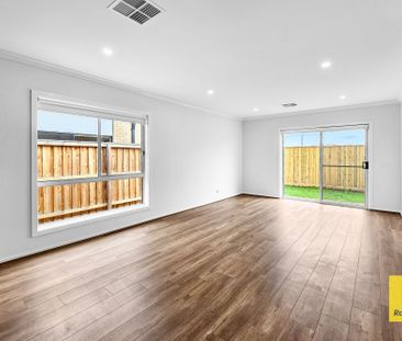 A Home That Speaks for Itself! - Photo 3