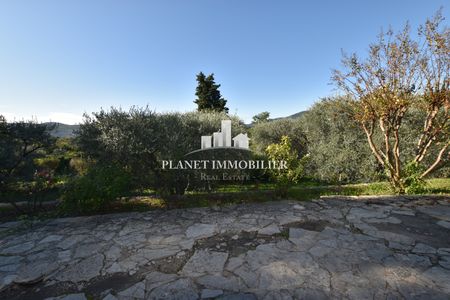 Grasse secteur Ste Anne, 3 pièces vide à louer à l'année rez de jardin villa - Photo 2