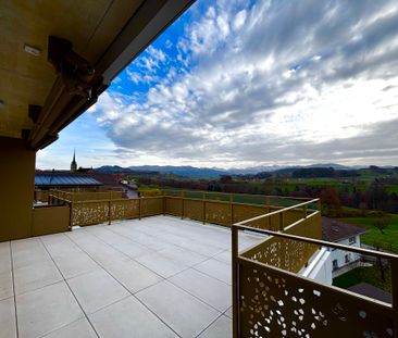 ERSTBEZUG! Exklusive 3.5-Zimmer-Attikawohnung in Alterswil - Photo 3