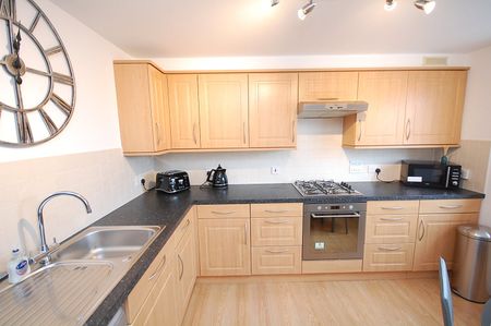 2 bedroom apartment to rent - Photo 3
