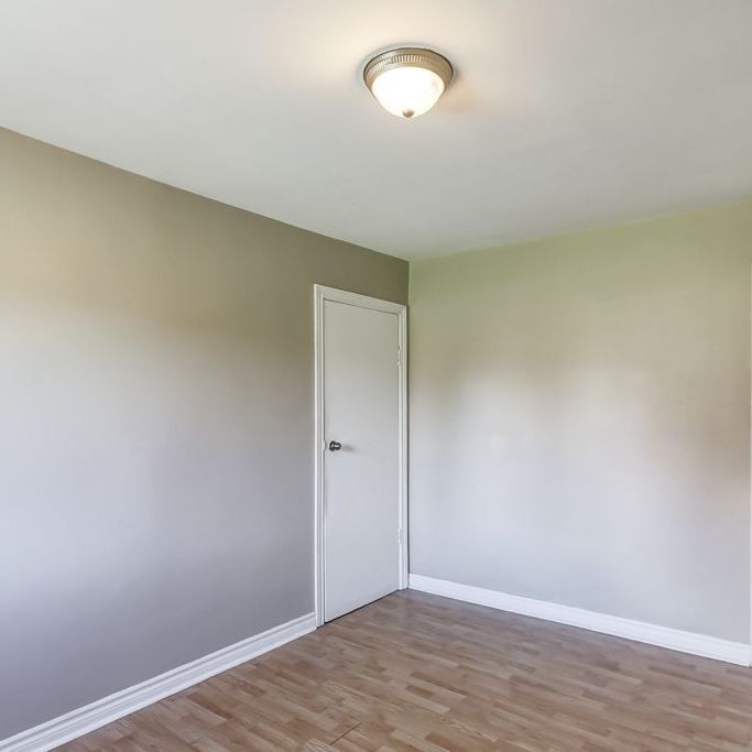 For Lease - 1695 Coram Crescent Unit# Main, Mississauga, Ontario - Photo 1