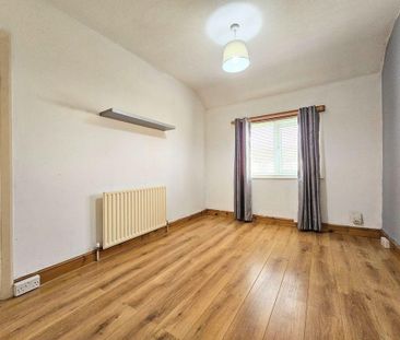 2 bedroom end of terrace house to rent - Photo 3