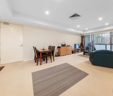 Spacious Two Bedroom Unit - Photo 1