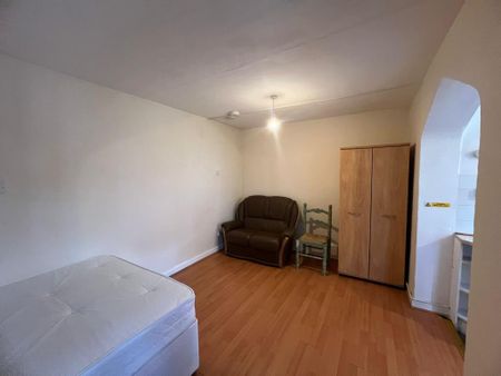 1 bedroom apartment to rent - Photo 3