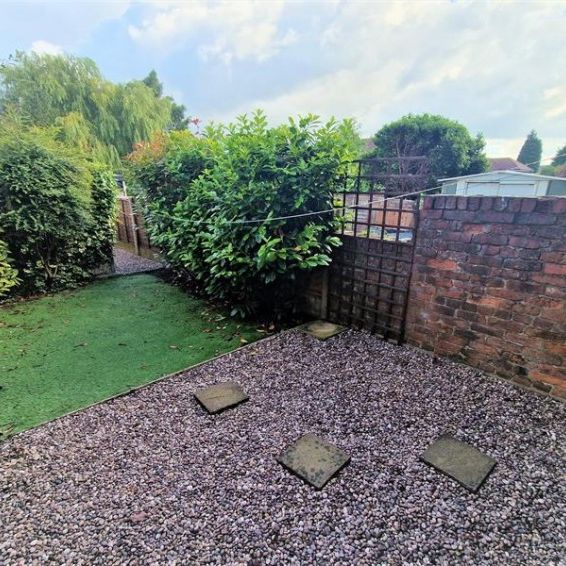 2 Bedroom Terraced To Let - Photo 1