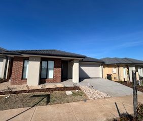 For Rent - Modern 3-Bedroom Home in Prime Tarneit Location! - Photo 4