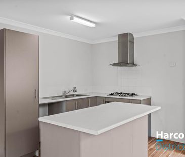 Sunlit Elegance - Photo 5