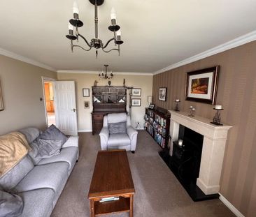 2 Magheramenagh Gardens (STUDENT LET), Portrush, BT56 8SU - Photo 1