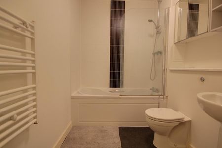 1 bedroom apartment to rent - Photo 4