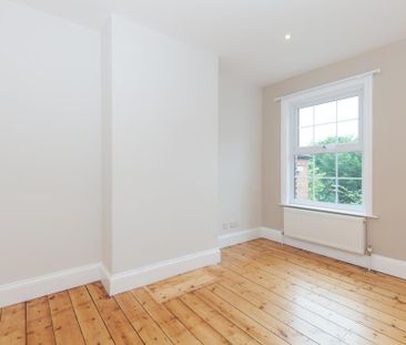 4 bedroom terraced house to rent - Photo 4