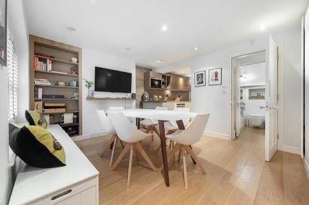 3 bedroom house in Pimlico - Photo 5