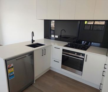 Be first on the block - Photo 4