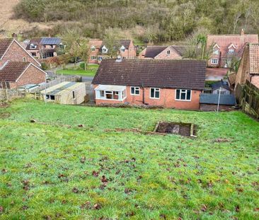 3 bedroom detached bungalow to rent - Photo 4