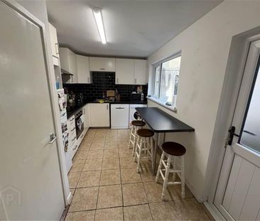 2 Sandhurst Drive, Belfast, BT9 5AY - Photo 4
