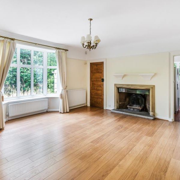 5 bedroom detached house to rent - Photo 1