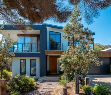 Experience the best in coastal family living - Photo 4