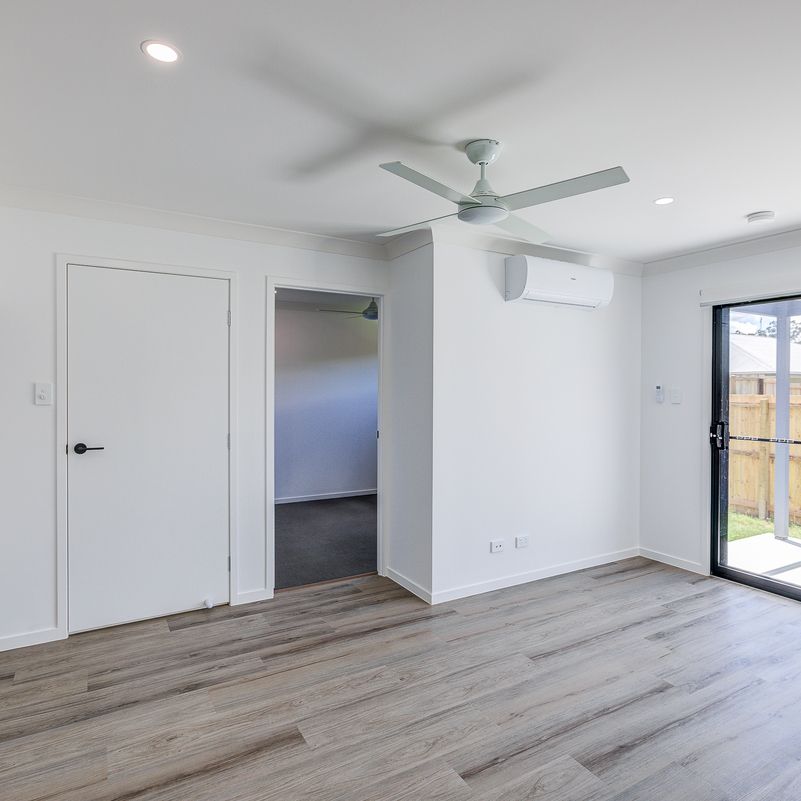 Brand New 2 Bedroom Duplex! - Photo 1