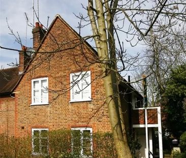 2 Bed Maisonette, Addison Way, NW11 - Photo 3