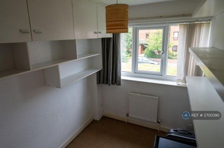 3 bedroom terraced house to rent - Photo 5