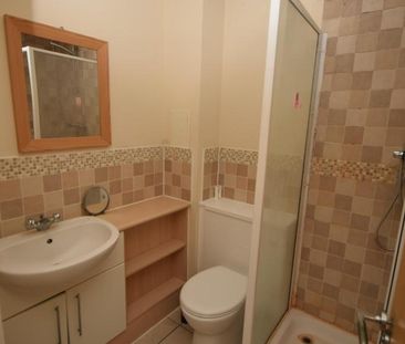 2 bedroom apartment to rent - Photo 6