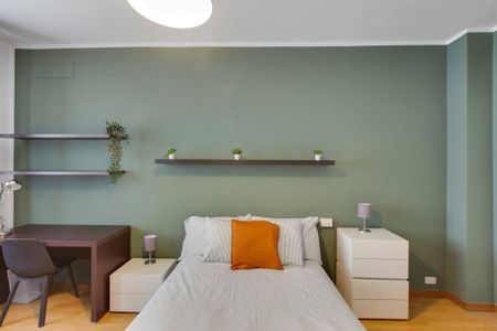 Via Egadi, Milan, Lombardy 20144 - Photo 4