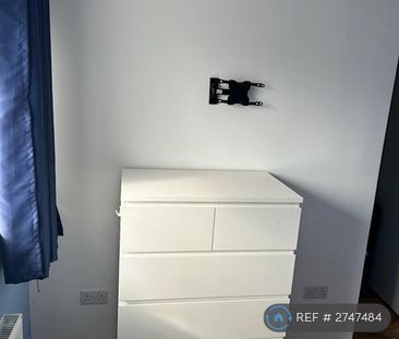 1 bedroom in a house share to rent - Photo 6