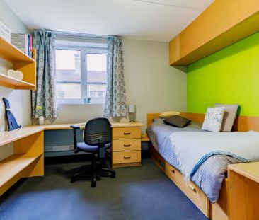 Sociable Ensuite - Photo 1