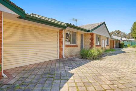 2/33 Holmesdale Road, Woodbridge WA 6056 - Villa For Rent | Domain - Photo 5